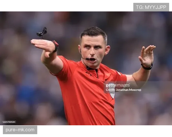 英超奥利弗·麦克伯恩