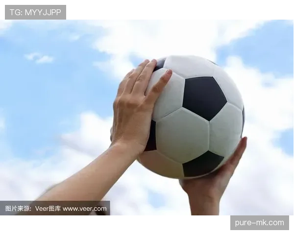 界外球规则全解析：什么时候算有效投掷？裁判如何判定？