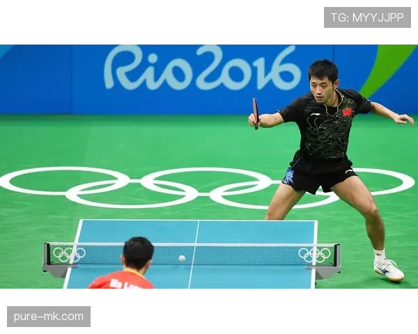 刚看到张继科出街照，手腕上的那只表在跟我宣告：我们不是一个世界